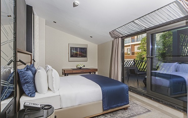 Arts Hotel