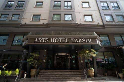 Arts Hotel